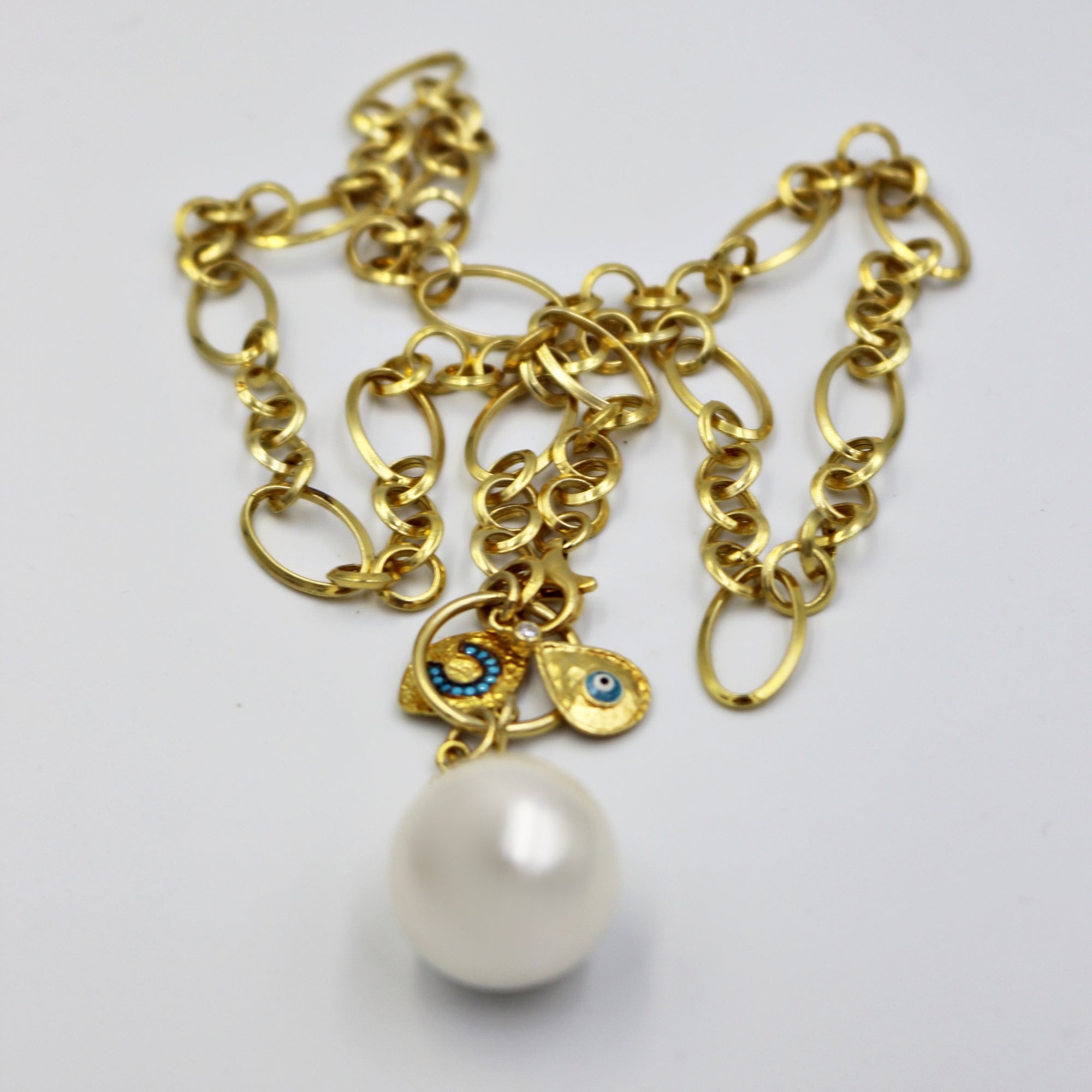 FEMININE DROP